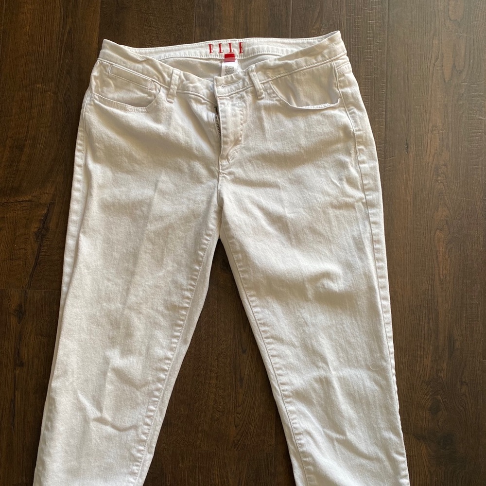 White jean capris